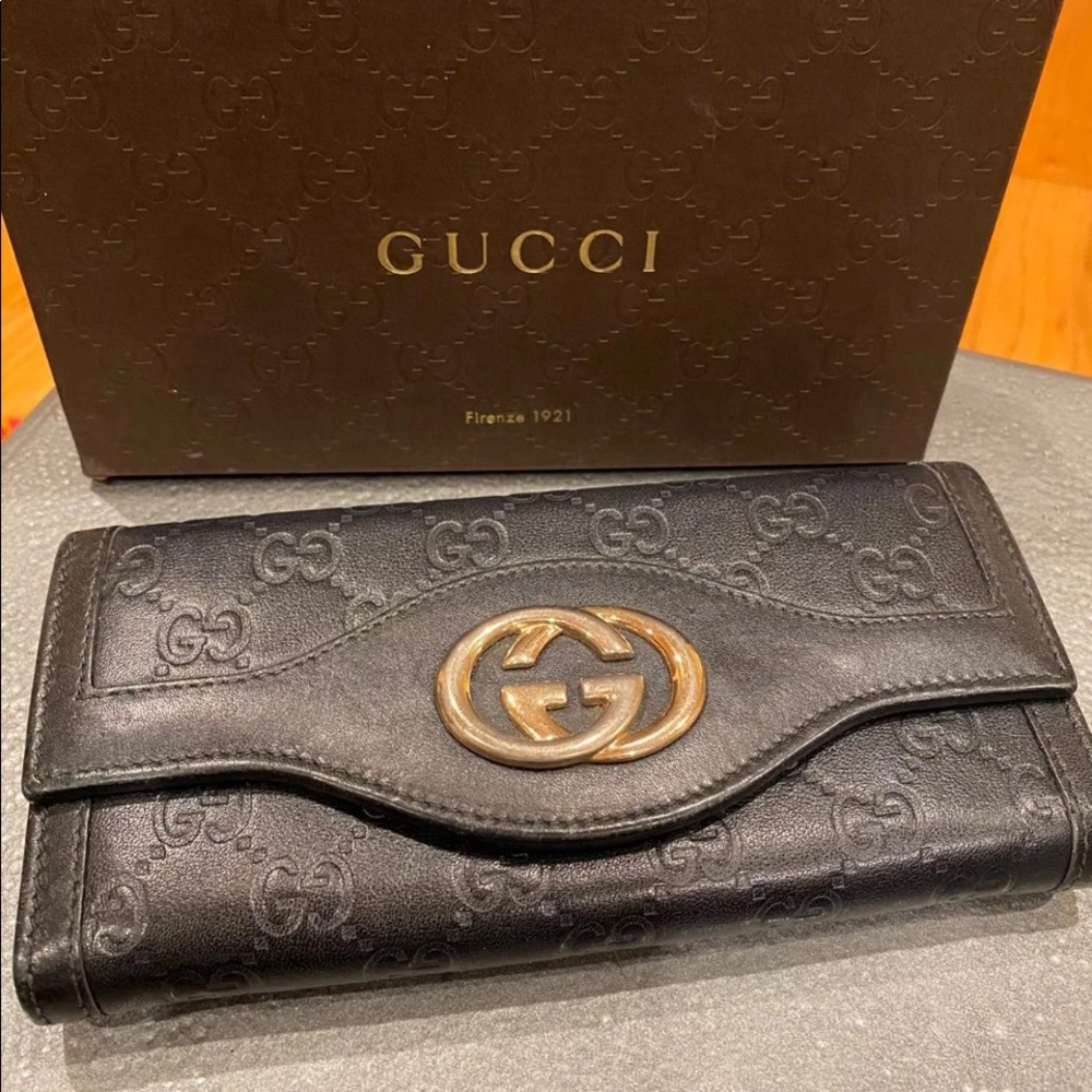COPY - Authentic Gucci black wallet